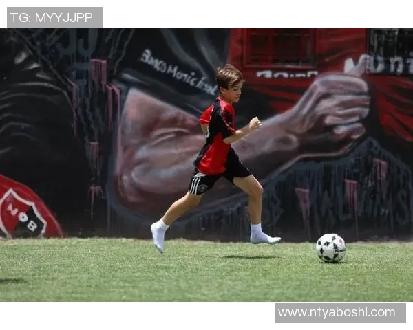 图圣马丁与老男孩的激烈对决揭示足球战术与团队精神的深刻内涵